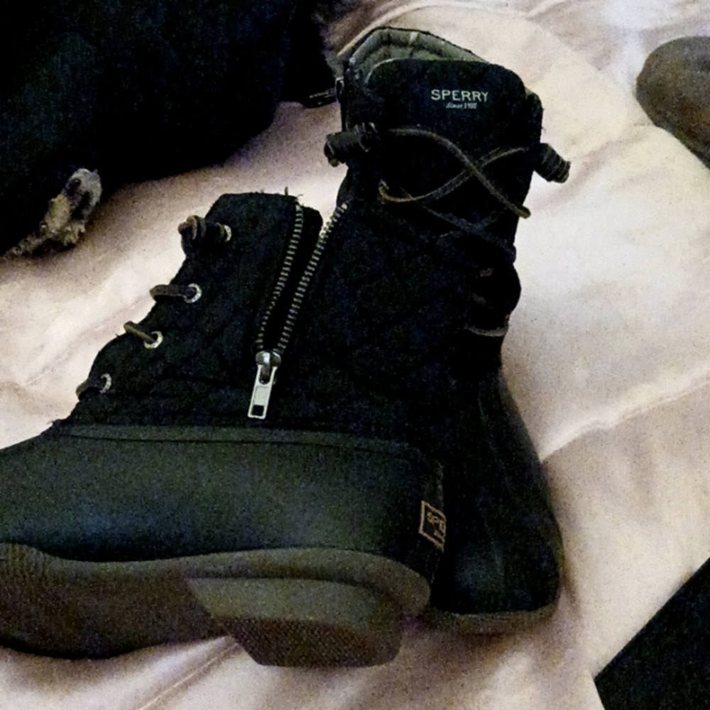 Sperry duck boots worn once